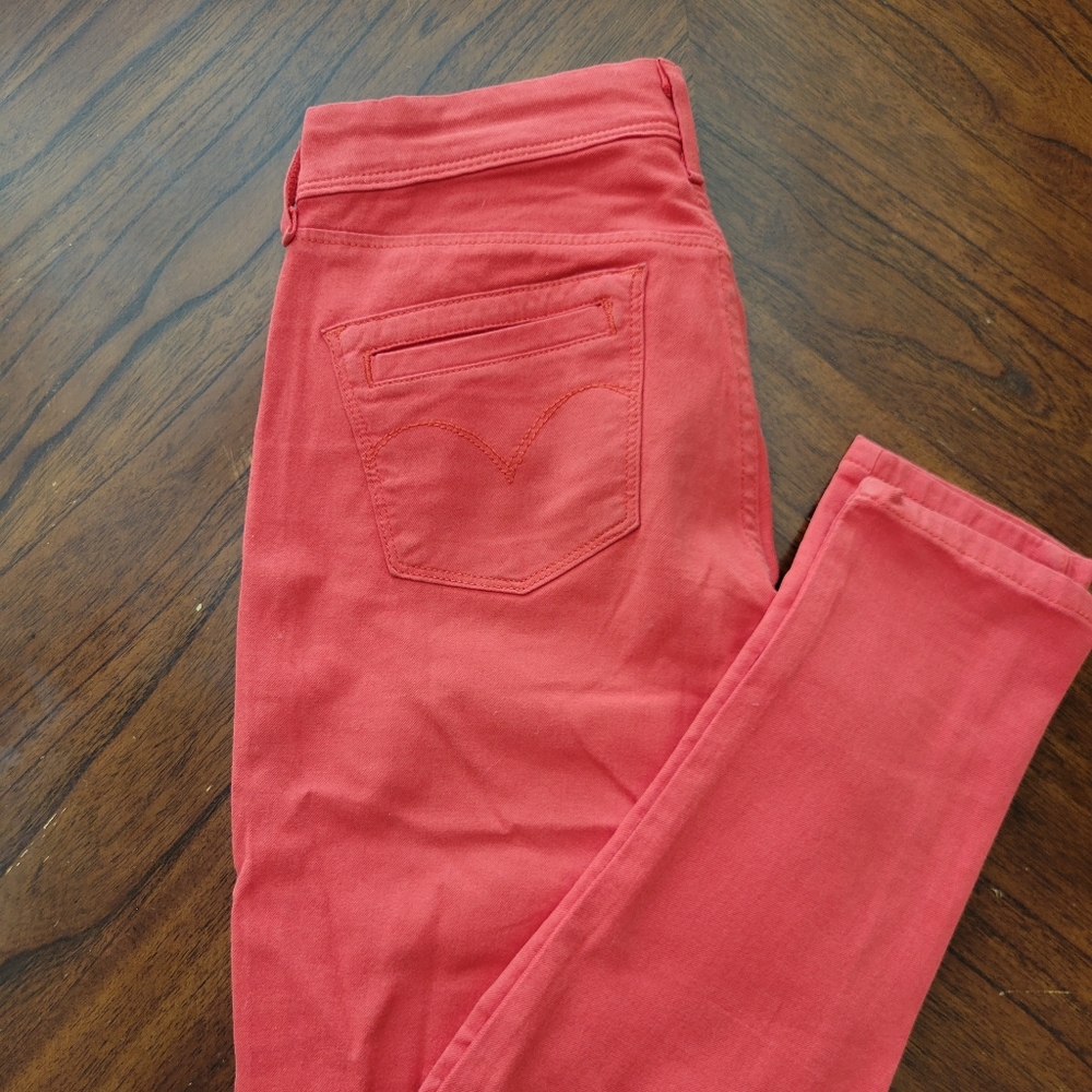 Signature by Levi Strauss and Co.🧡 Size 26. Orange Denim.